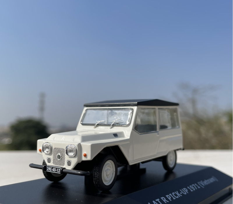 Vintage Collectible Toys For Sale - Nowość! Wyprzedaż! Specjalna cena! Model francuskiego
